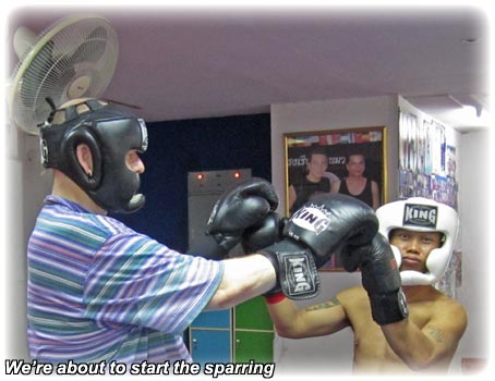 Aladdin's adventure at Chakrit Muay Thai School in FUNKY TOWN/ Bangkok