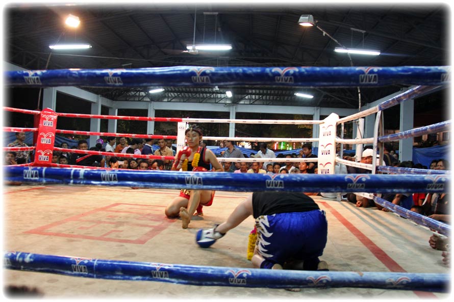 Aladdin's adventure with Sophia Muay Thai Gym in Ratchaburi