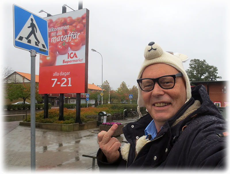 Aladdin at ICA Supermarket in Bjuv, Skåne - October 2014