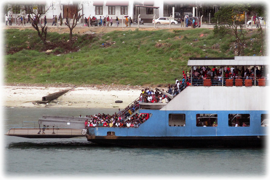 Aladdin's adventure in Dar es Salaam with M/T Roy Maersk