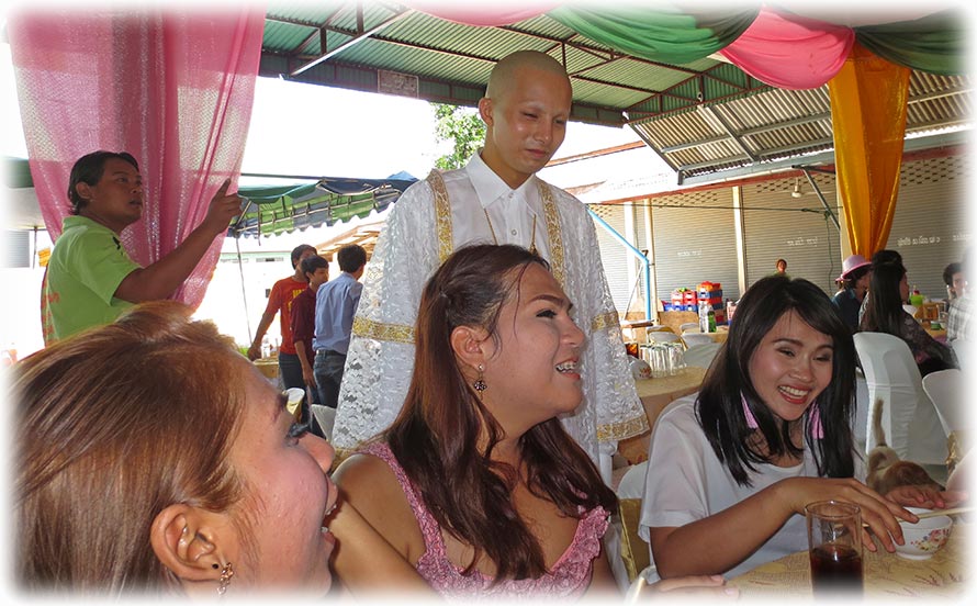 Buddhist Monk Ordination at Wat Kamphaeng, วัดกำแพง in Bang Pa In