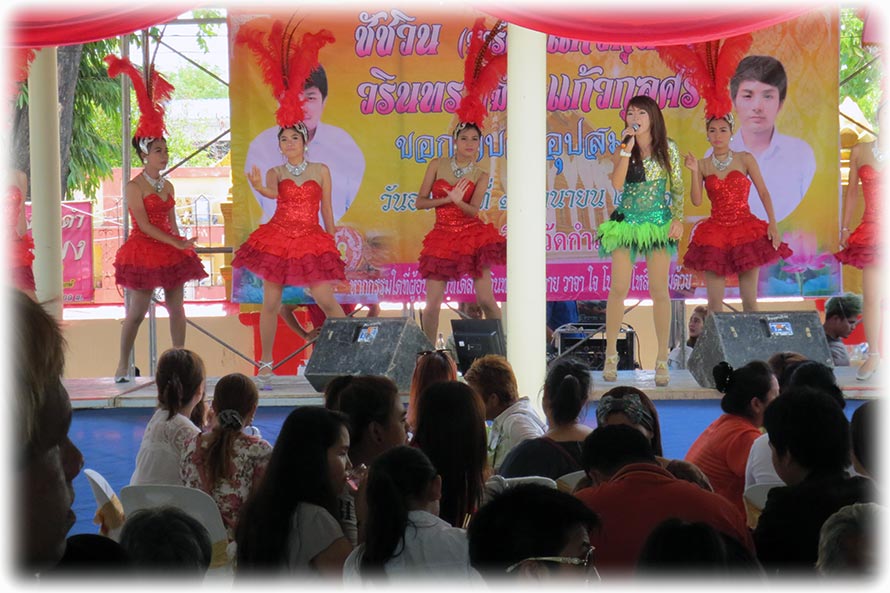 Buddhist Monk Ordination at Wat Kamphaeng, วัดกำแพง in Bang Pa In