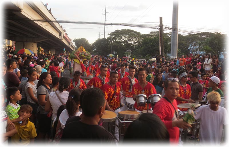 Aladdin's adventure on the feast day of Sto. Niño in Manila