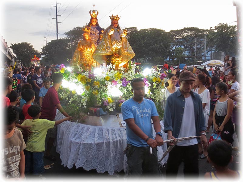 Aladdin's adventure on the feast day of Sto. Niño in Manila