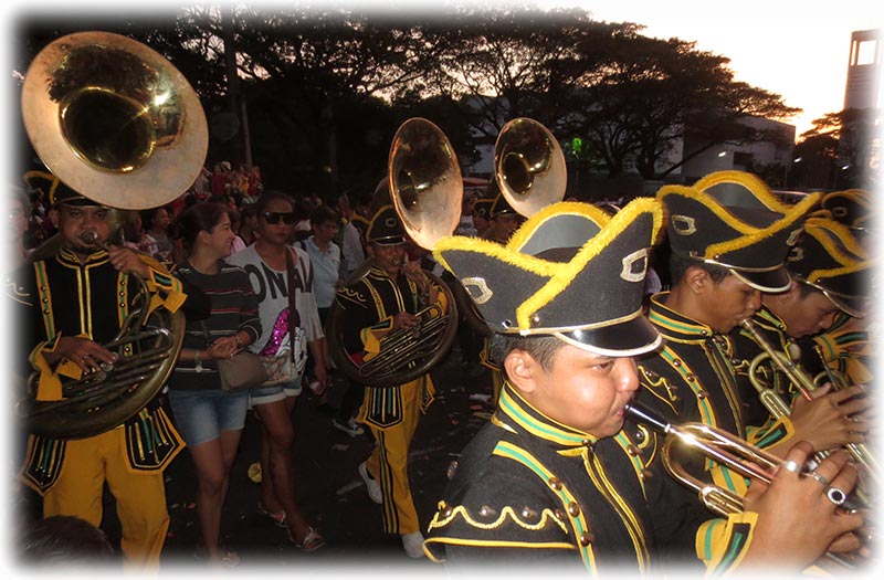 Aladdin's adventure on the feast day of Sto. Niño in Manila