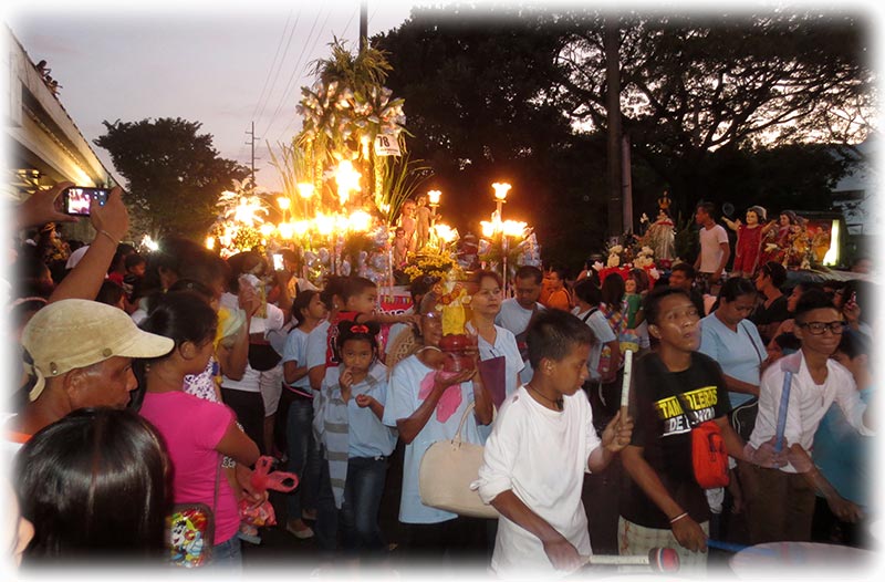 Aladdin's adventure on the feast day of Sto. Niño in Manila