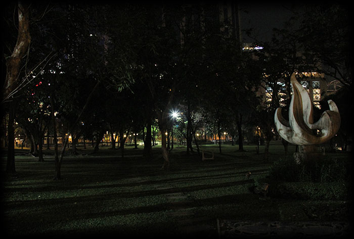 Aladdin's adventure in the Benjasiri Park in Bangkok