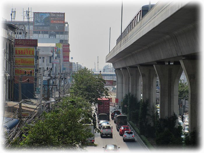 Aladdin's adventure on the sky train in Bangkok